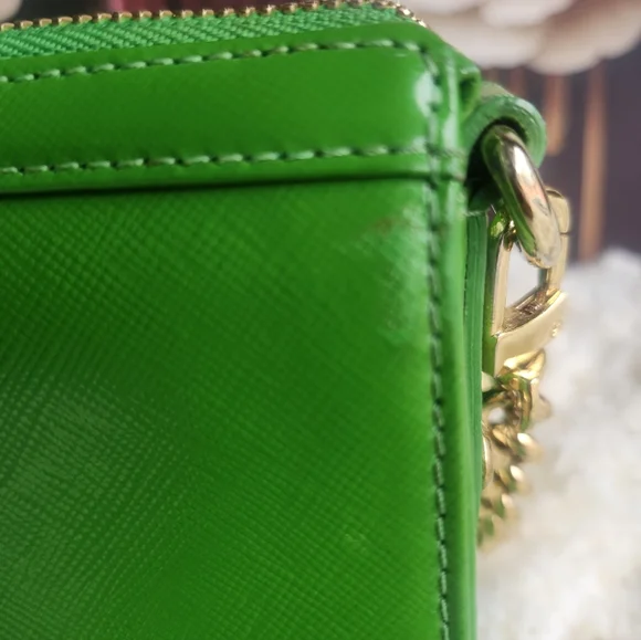 MCM Vibrant Emerald Green Mini Bag with Gold Accents - Picture 6 of 9